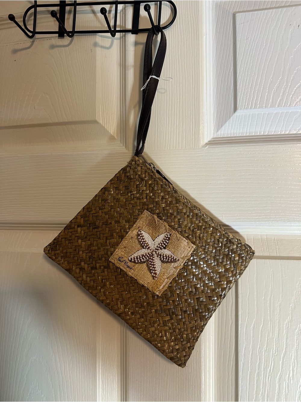 Woven Straw Wristlet Clutch with Starfish Accent - Olive
